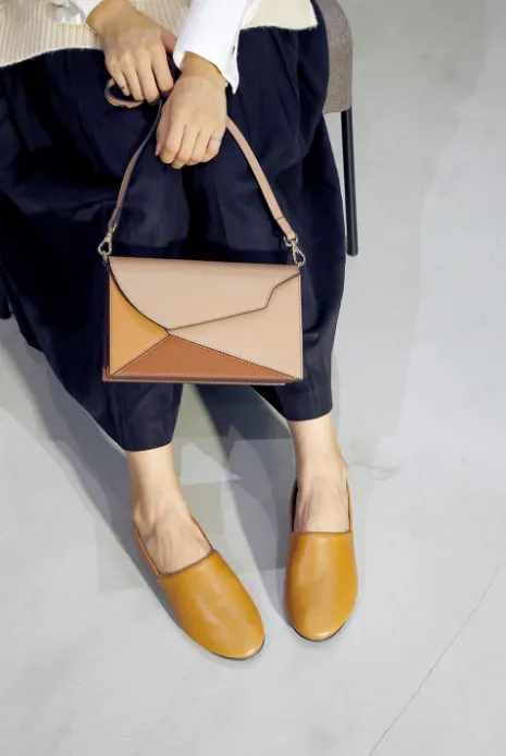 ANGLE PATCH Beige Handbag