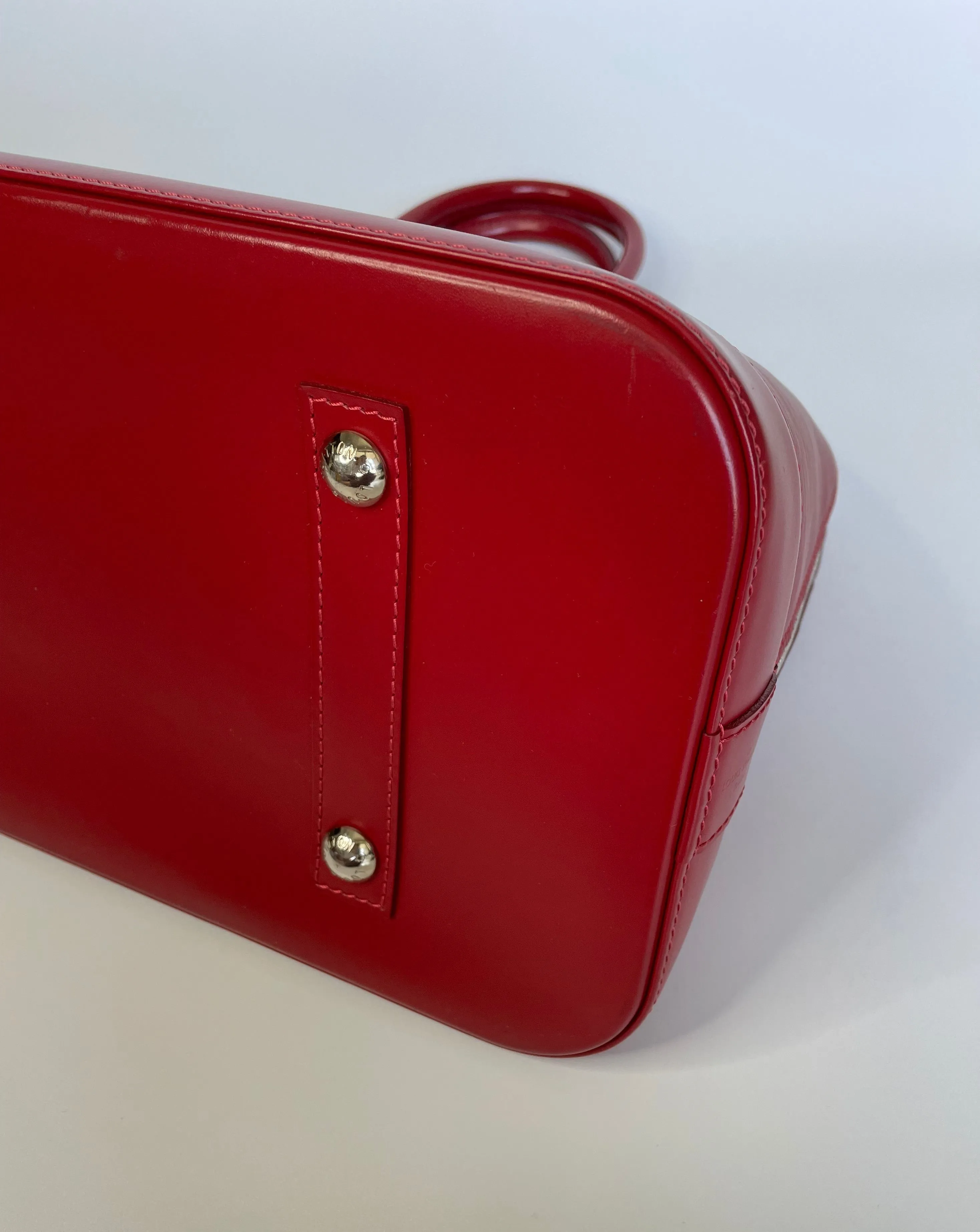 LOUIS VUITTON | ALMA GM EPI | RED