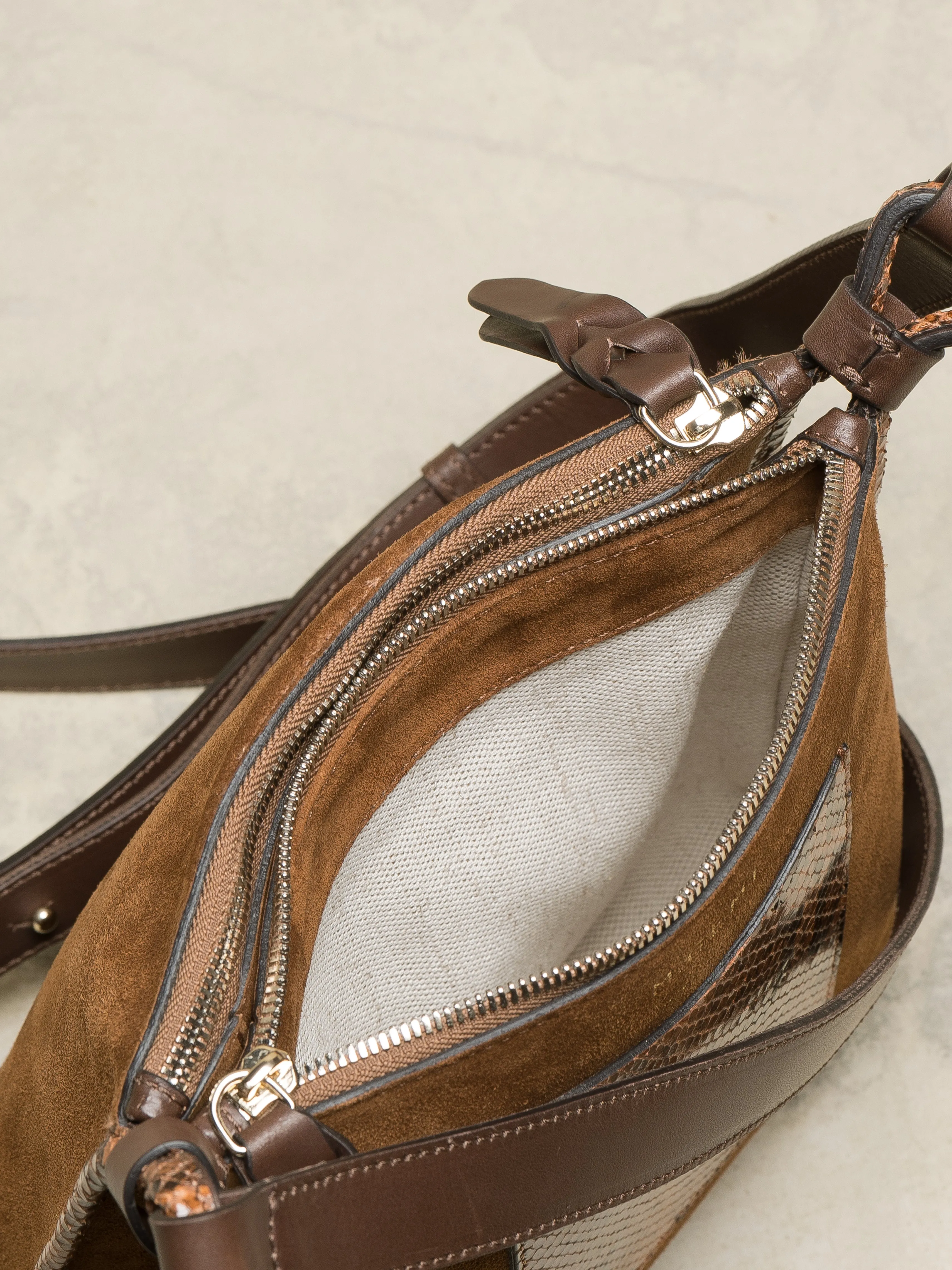 The Rosetta Crossbody