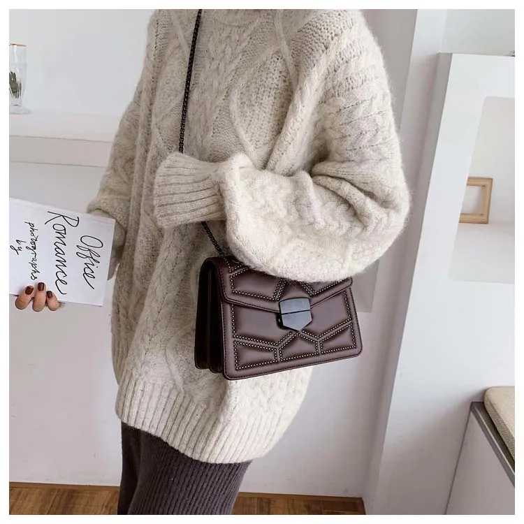 Women Rivet Chain Small Crossbody Bags PU Leather Messenger Bags Fashion Simple Shoulder Bag Ladies Designer Handbags