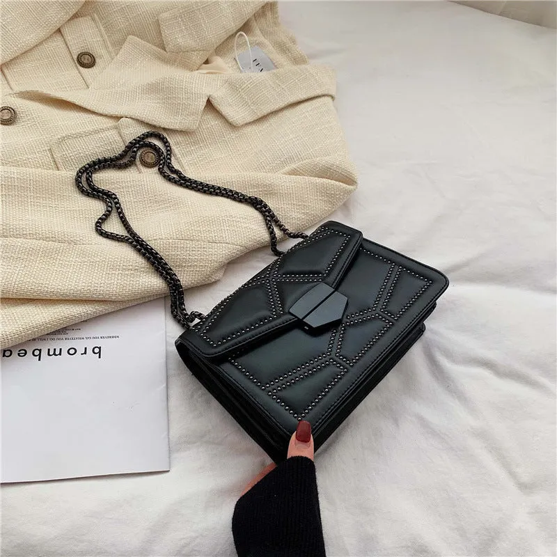 Women Rivet Chain Small Crossbody Bags PU Leather Messenger Bags Fashion Simple Shoulder Bag Ladies Designer Handbags