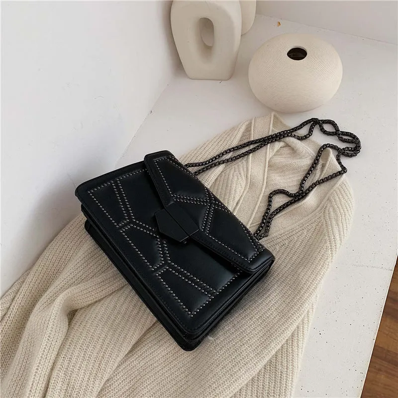 Women Rivet Chain Small Crossbody Bags PU Leather Messenger Bags Fashion Simple Shoulder Bag Ladies Designer Handbags